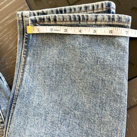 Signature Gold by Levi Strauss & Co. Men's Slim Straight Jeans Size W34 X L30 - Picture 9 of 12